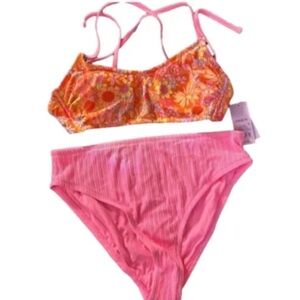 Wild Fable Women’s 2 Piece Bathing‎ Suit NWT Top is D/DD